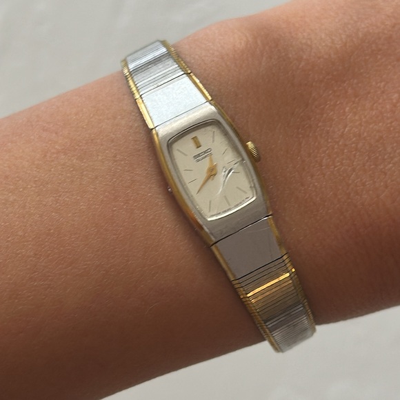 SEIKO Vintage Ladies Watch - Picture 5 of 5